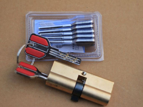 唐河24小时上门开锁公司